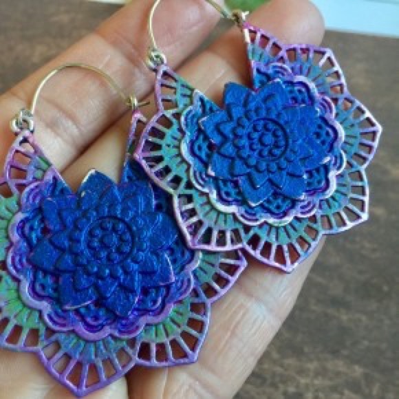 purple lotus flower earrings tibetan tribal vibe - Picture 4 of 8